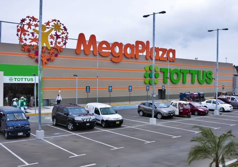 CENTRO COMERCIAL MEGAPLAZA 1