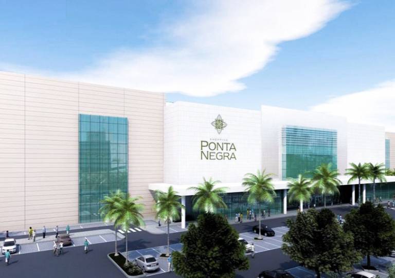 LOCAL COMERCIAL EN C.C. PONTA NEGRA 2