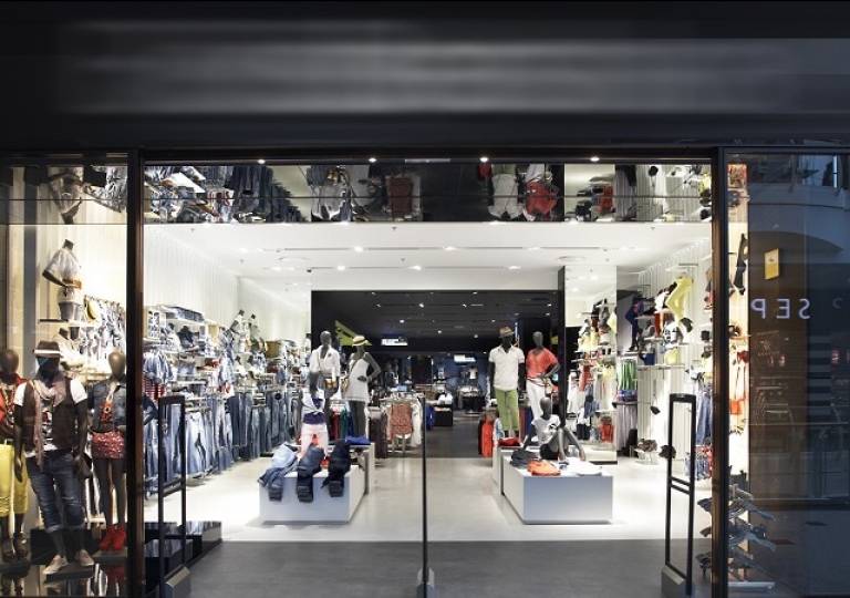 LOCALES MARCA INTERNACIONAL SECTOR TEXTIL