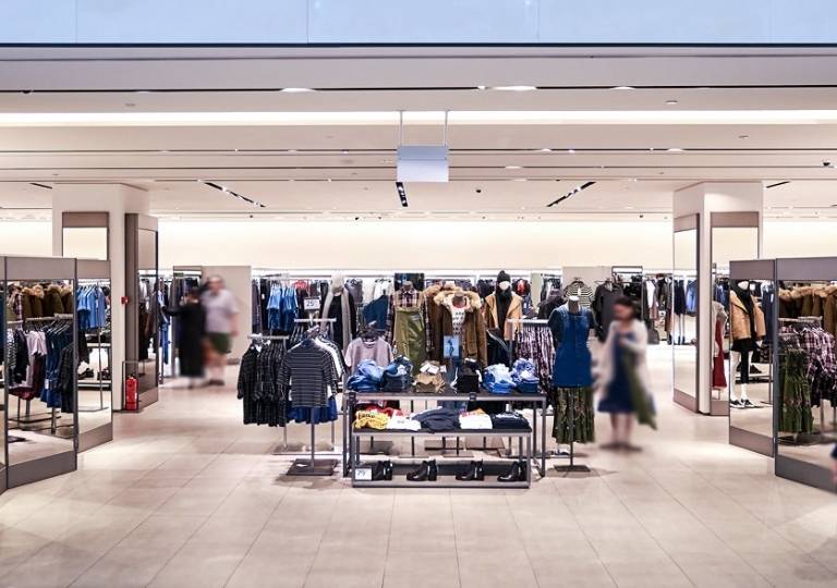 LOCALES MARCA INTERNACIONAL SECTOR TEXTIL