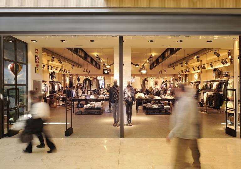 LOCAL COMERCIAL EN C.C. MULTIPLAZA PACIFIC